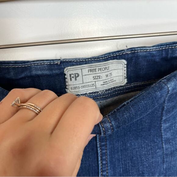 Free People Ultra High Rise Stretchy Skinny Ankle Jeans Size 25 - Picture 4 of 7